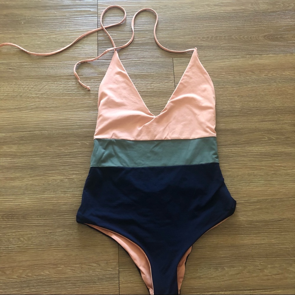 Reversible Nordstrom Low-cut One Piece S